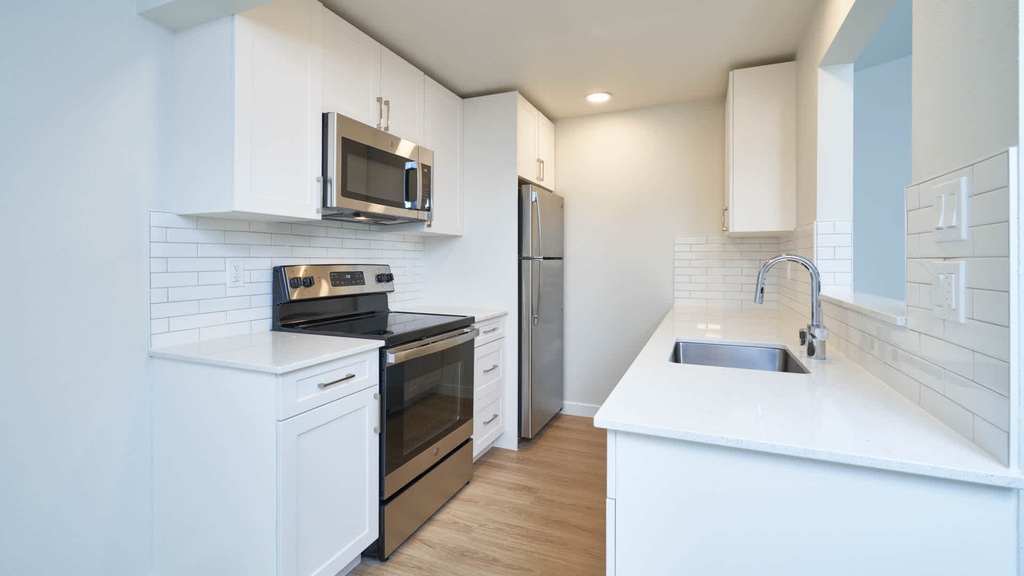 4277 148th Ave. N.e. - Photo 5