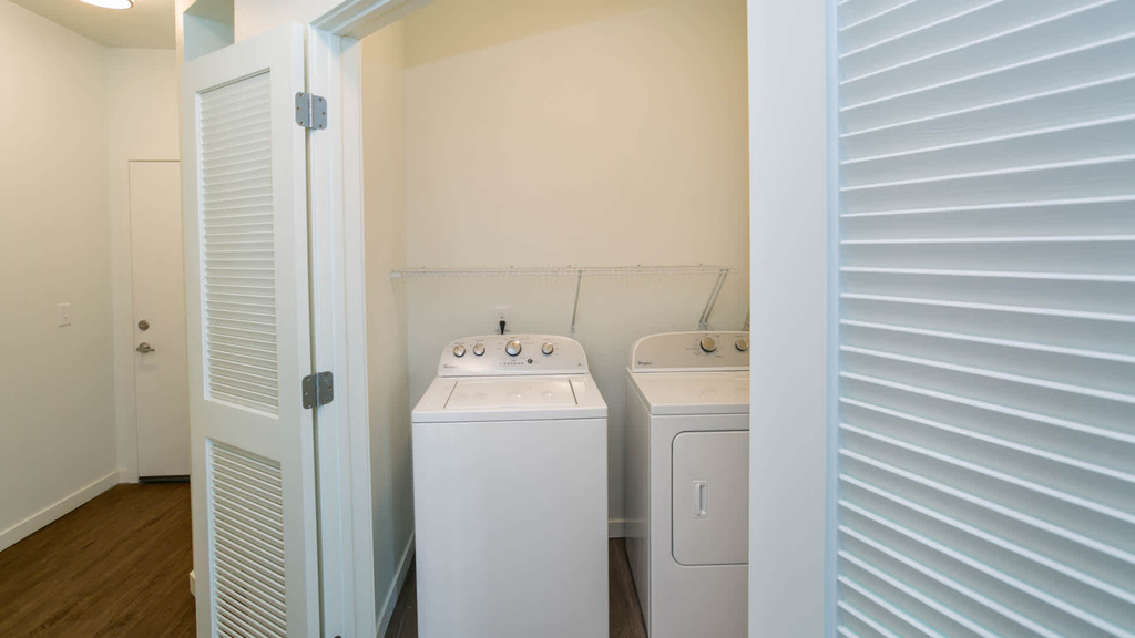 2311 Park Centre Dr - Photo 17