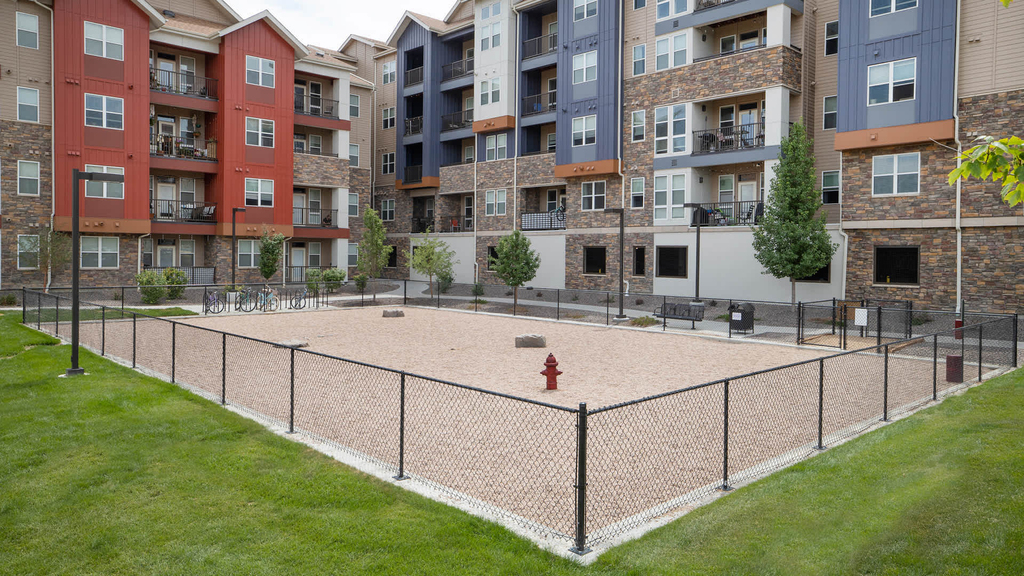 2311 Park Centre Dr - Photo 45