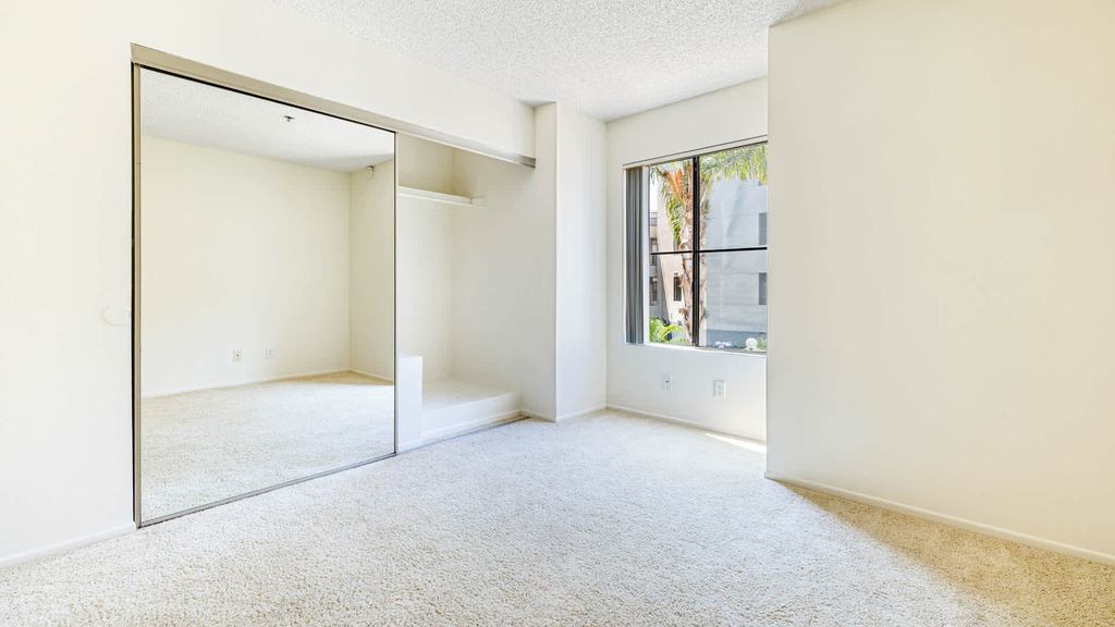201 W. Fairview - Photo 19