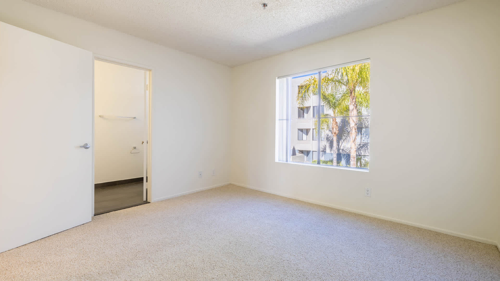 201 W. Fairview - Photo 24