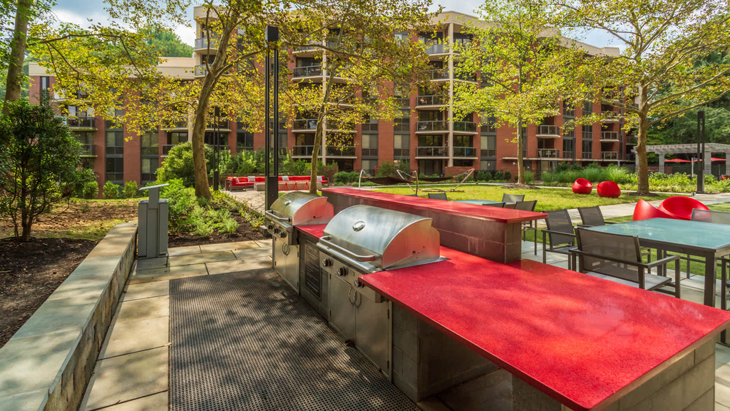 2501 Porter St. Nw - Photo 31