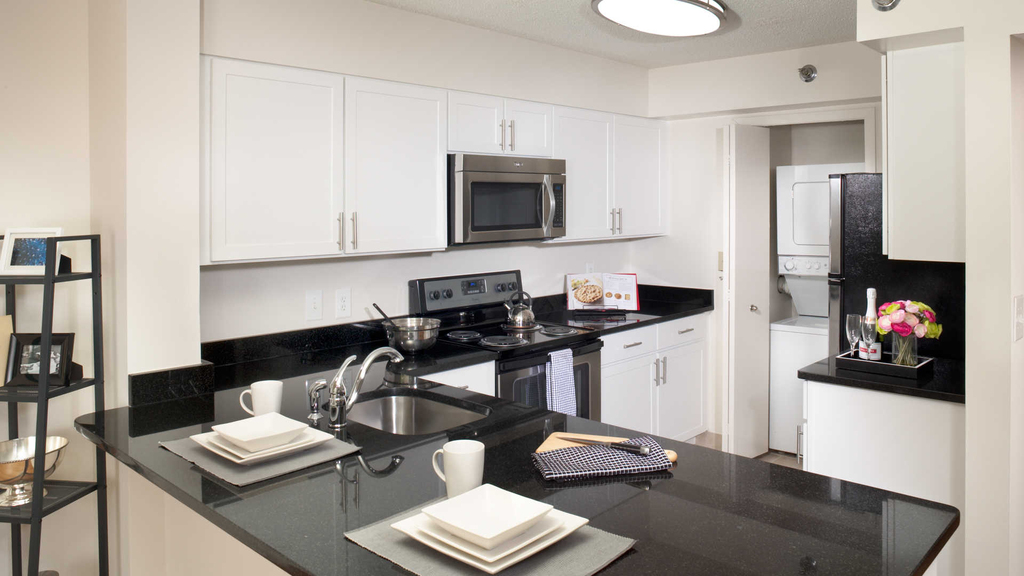 2501 Porter St. Nw - Photo 38