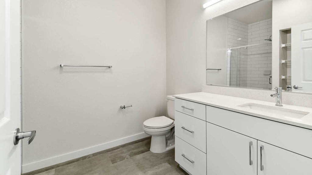 39410 Civic Center Dr. - Photo 25