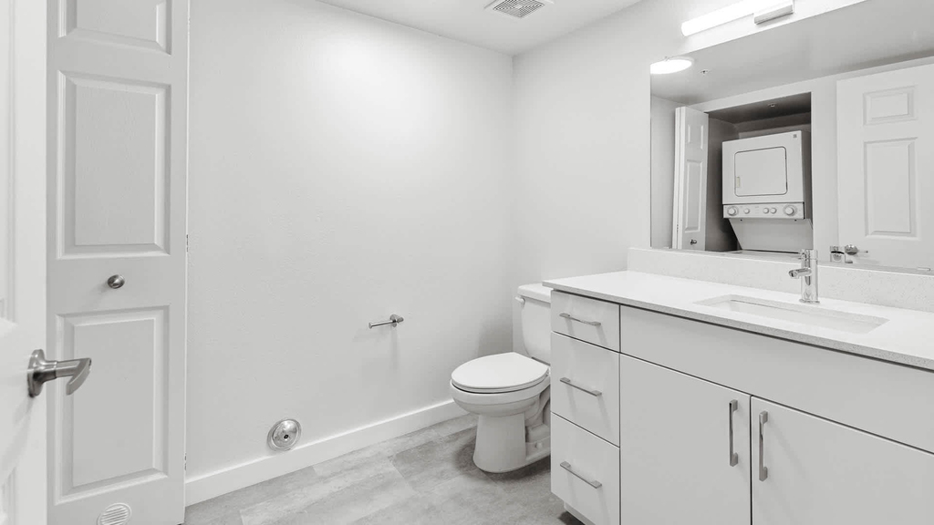 39410 Civic Center Dr. - Photo 18