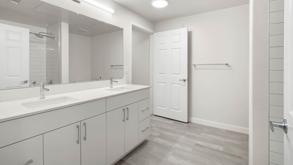 39410 Civic Center Dr. - Photo 3
