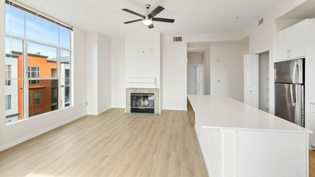 39410 Civic Center Dr. - Photo 24