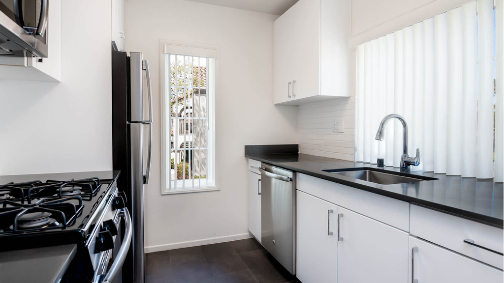 13138 Kellam Ct. - Photo 2