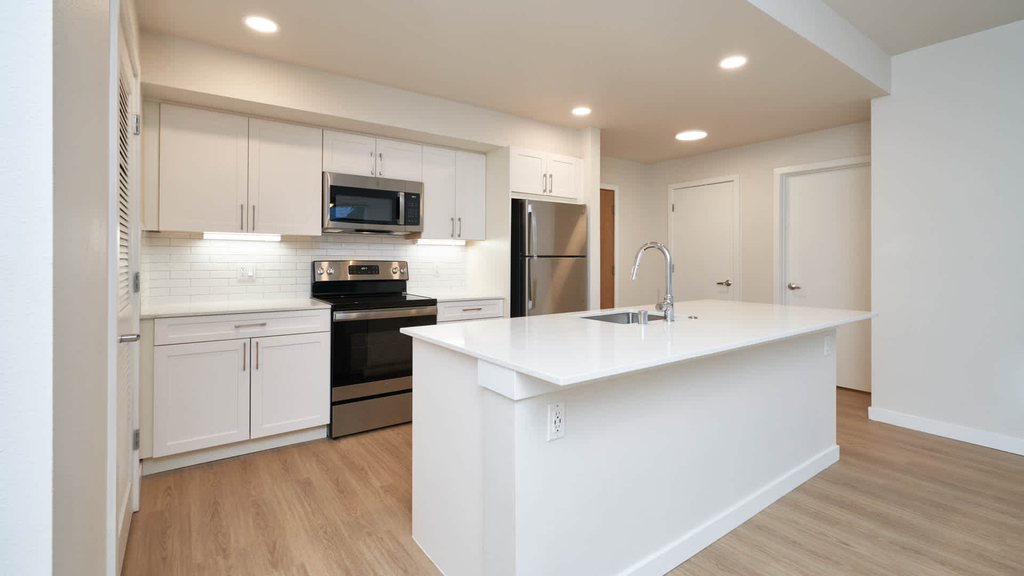 8102 161st Ave Ne - Photo 6