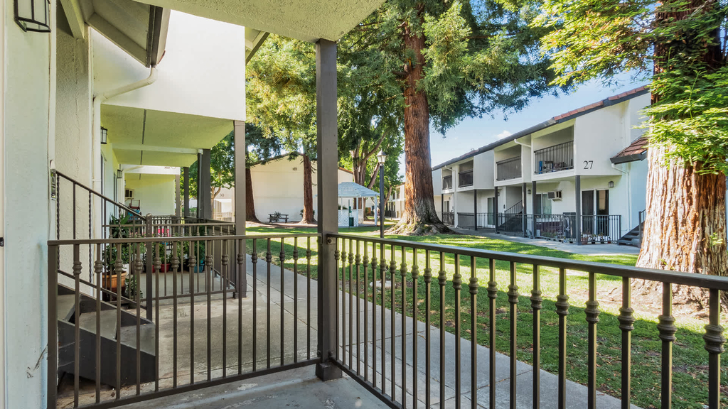 1235 Wildwood Ave - Photo 29