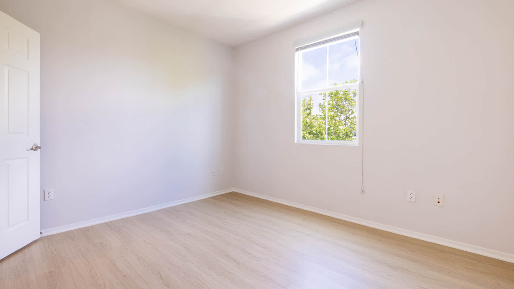 955 N Duesenberg Drive - Photo 16