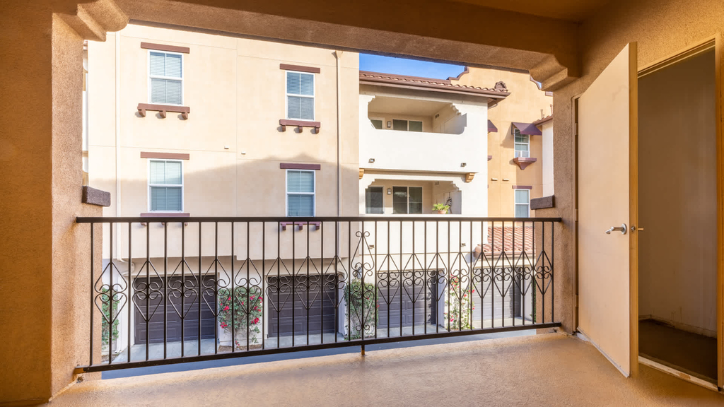 955 N Duesenberg Drive - Photo 10