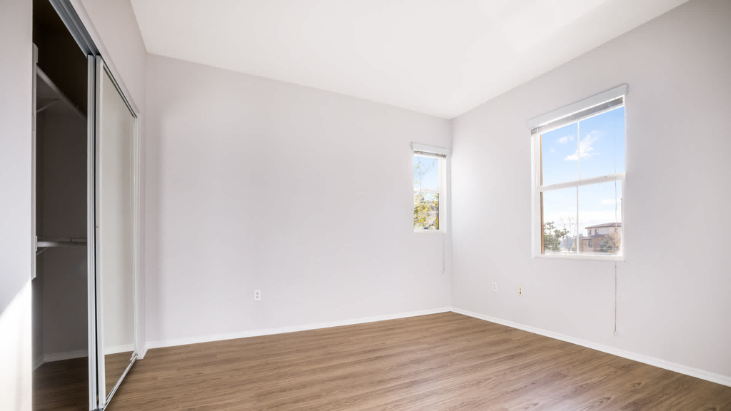 955 N Duesenberg Drive - Photo 18