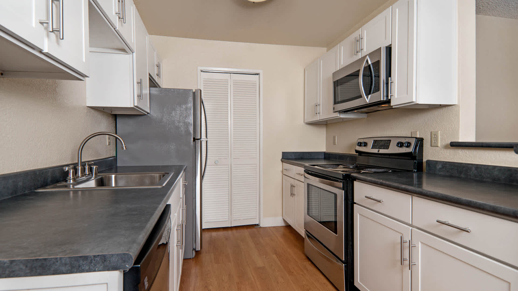 5322 Wong Drive - Photo 3