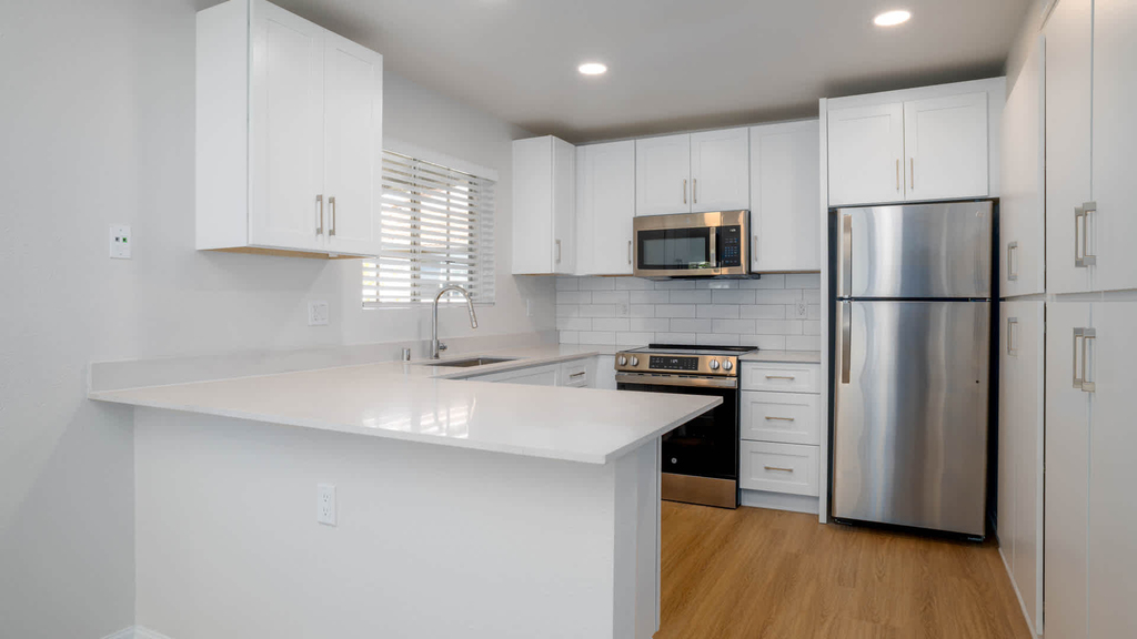 15640 Bernardo Center Dr. - Photo 23