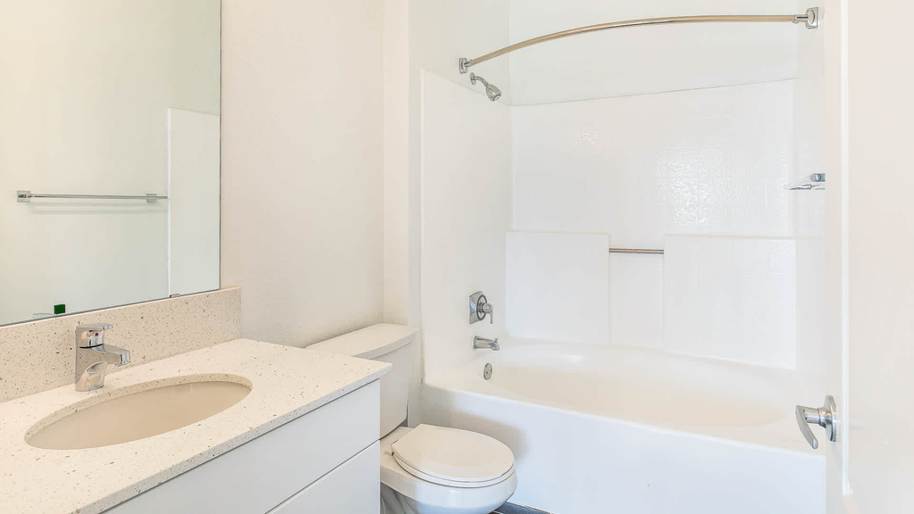 5225 Blakeslee Ave. - Photo 10