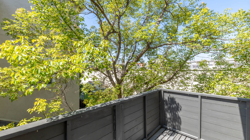 19200 Nordhoff Street - Photo 32