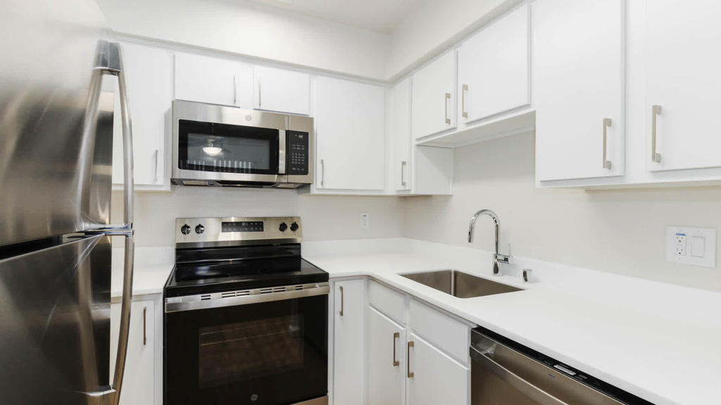 1000 Canyon Village Circle - Photo 1