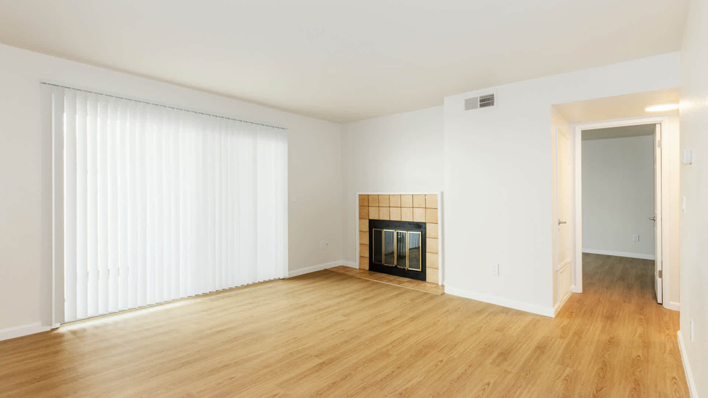 1000 Canyon Village Circle - Photo 4