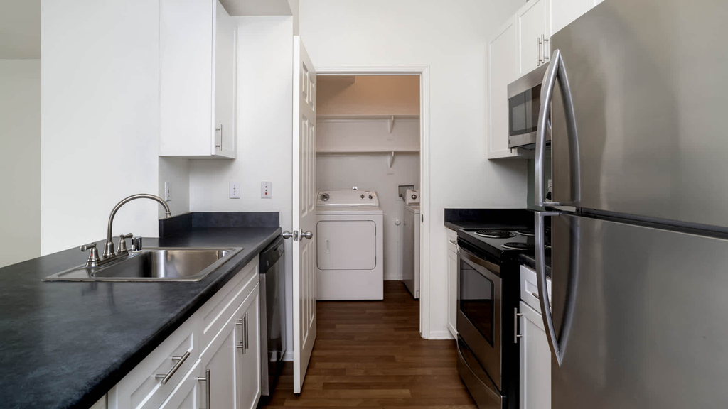 26322 Towne Centre Drive - Photo 18