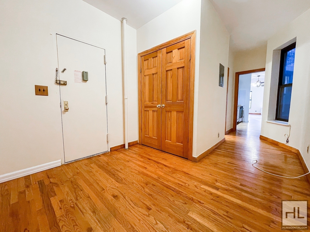 329 East 88 Street - Photo 6