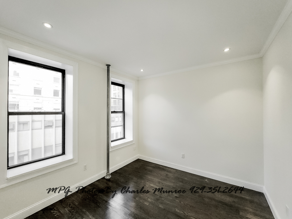 1379 Lexington Avenue - Photo 3