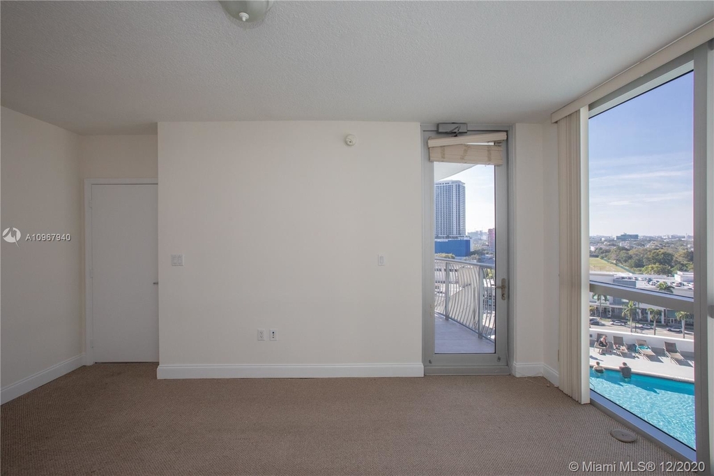 1750 N Bayshore Dr - Photo 17