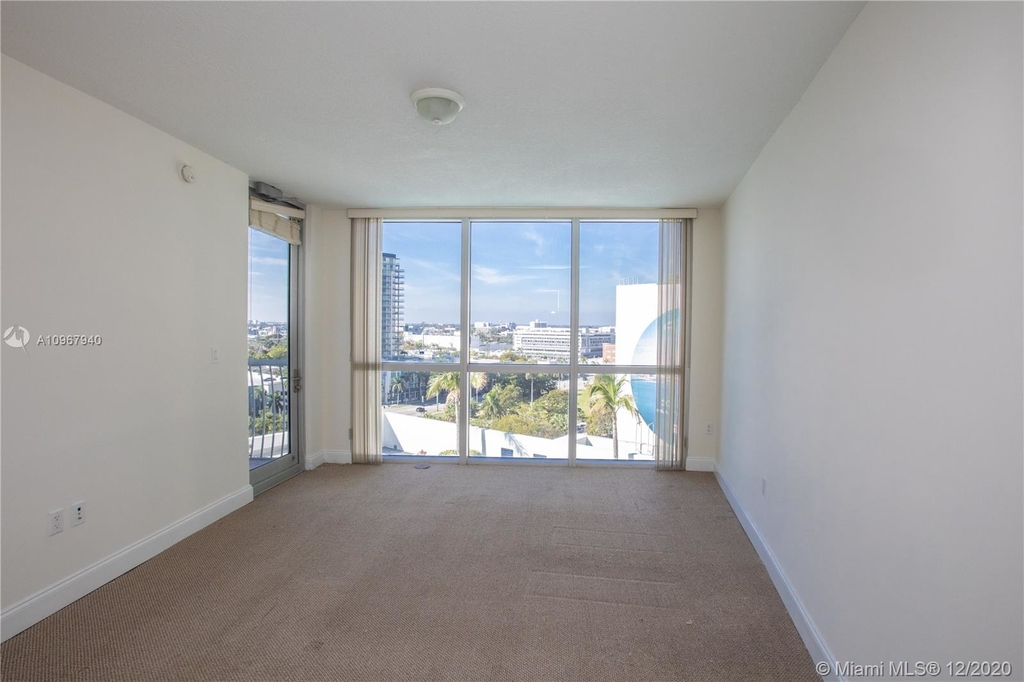 1750 N Bayshore Dr - Photo 16