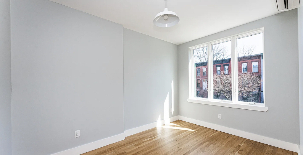 773 Lexington Avenue - Photo 4