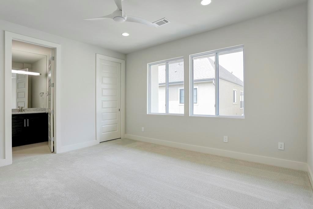 11506 Royal Plain - Photo 15