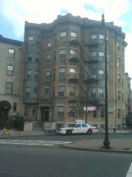 882 Beacon St. - Photo 9