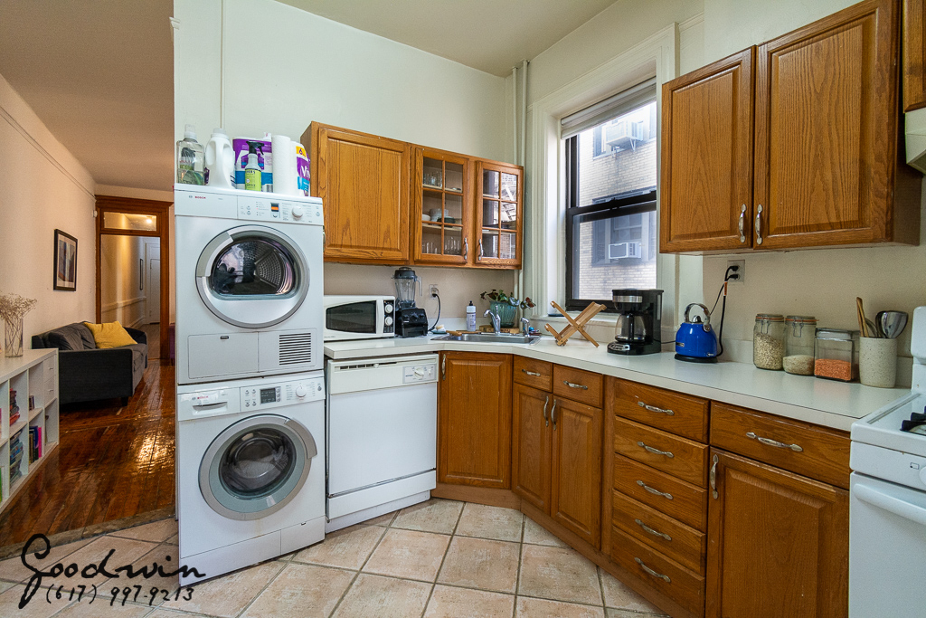 219 W 106th St - Photo 2