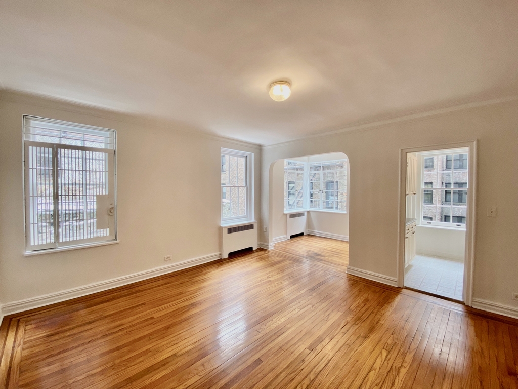 135 West 225th Street - Photo 11