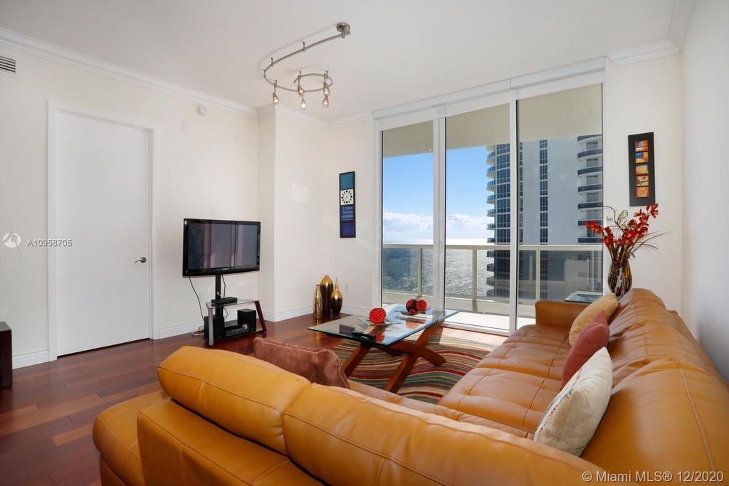 16001 Collins Ave - Photo 13