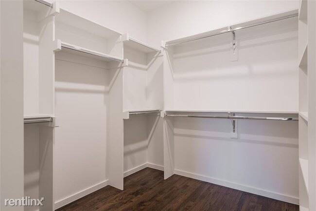 5930 Ross Ave Unit 102 - Photo 23