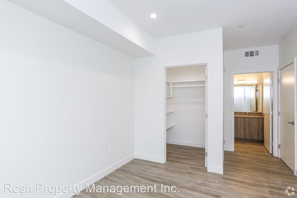 744 Hartford Ave - Photo 7