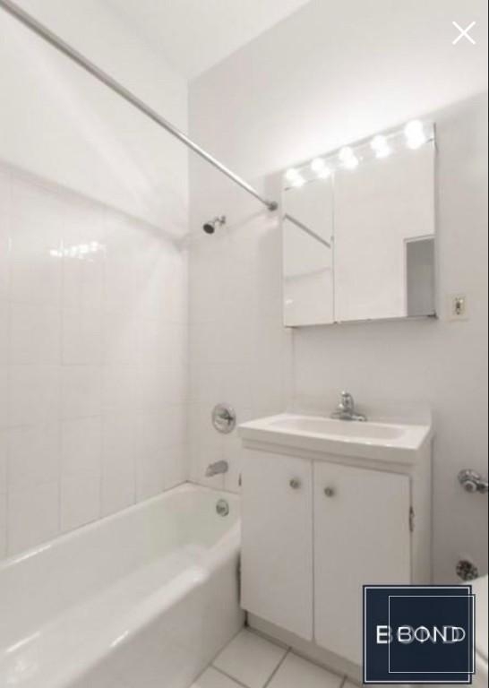 East 87 Street - Photo 2