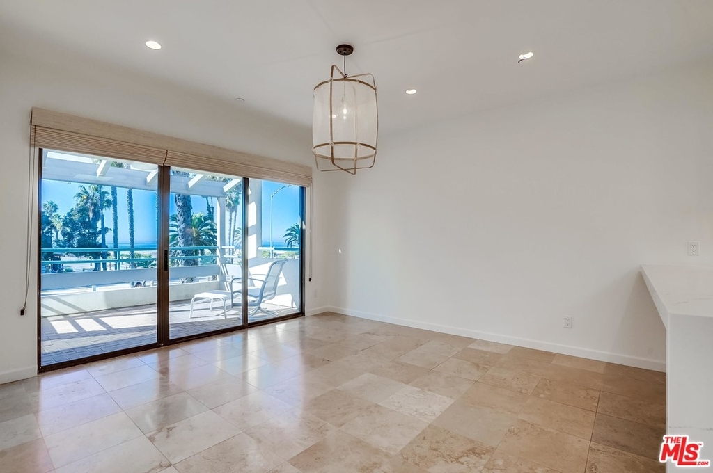 10 Ocean Park Blvd - Photo 11