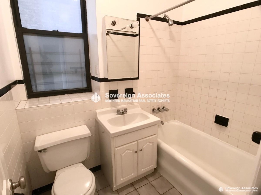 61 West 74th Street - Photo 8