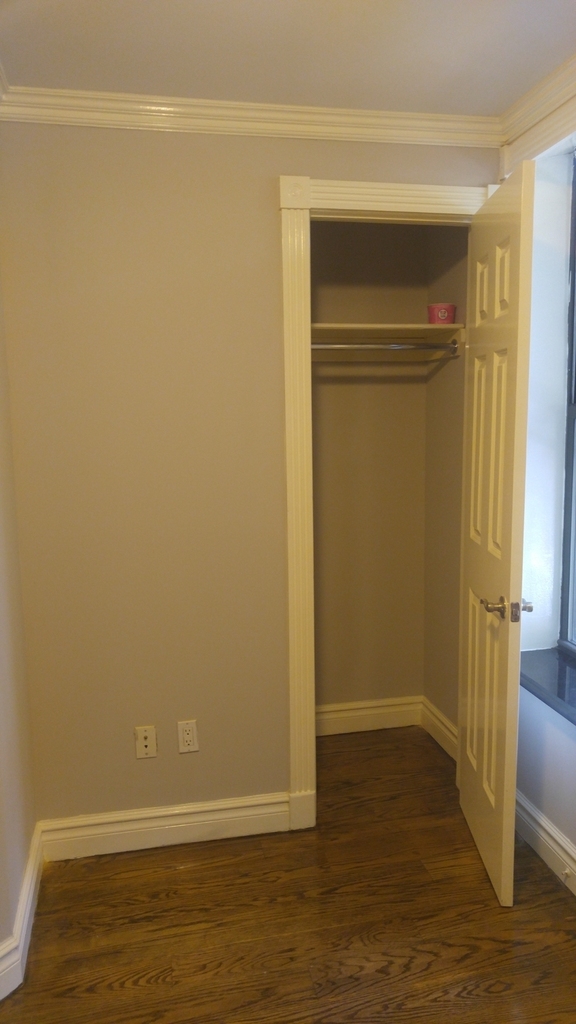 521 East 5th Street - Photo 3