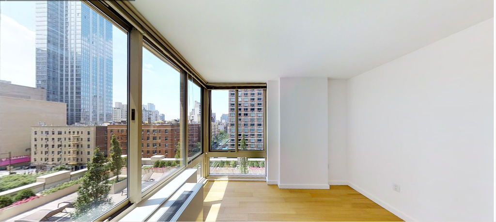 West 54th Street - Photo 3