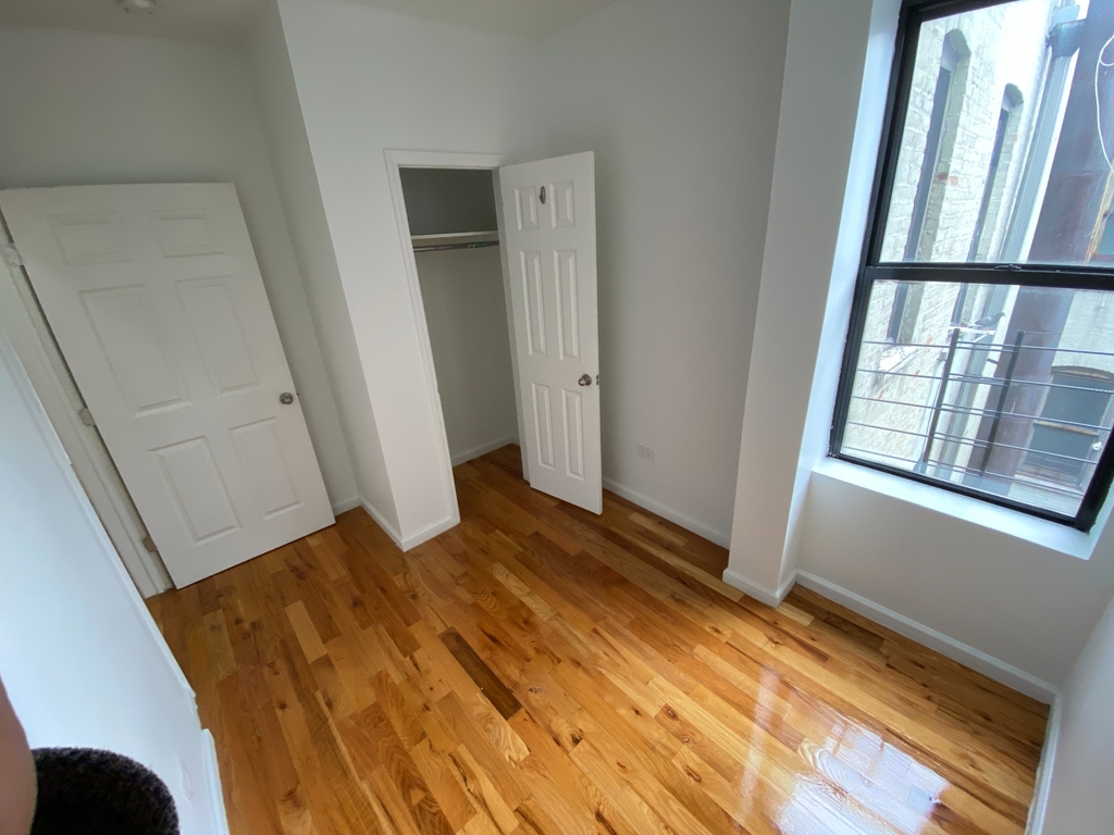 560 West 163rd Street - Photo 8