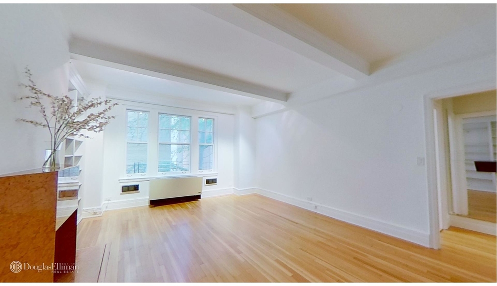 444 East 57th St - Photo 0