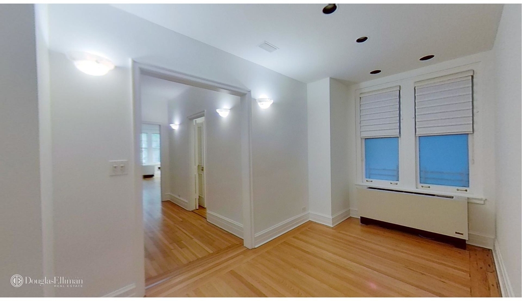 444 East 57th St - Photo 2