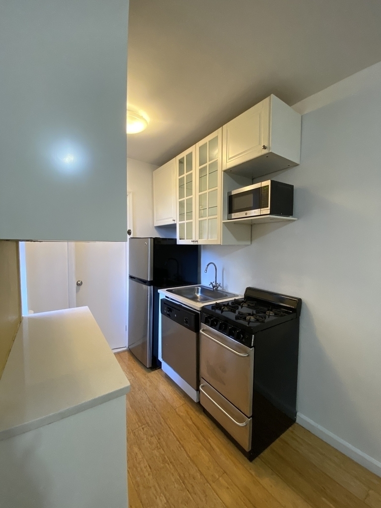 354 East 78th Street - Photo 2