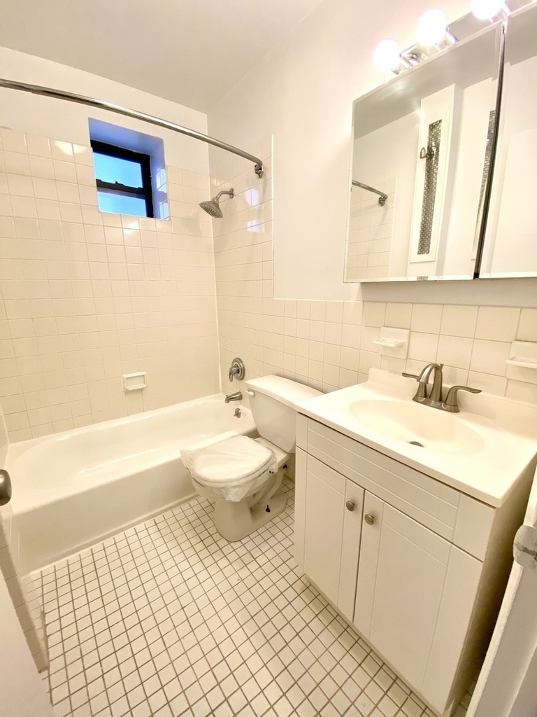 230 East 78th Street - Photo 7