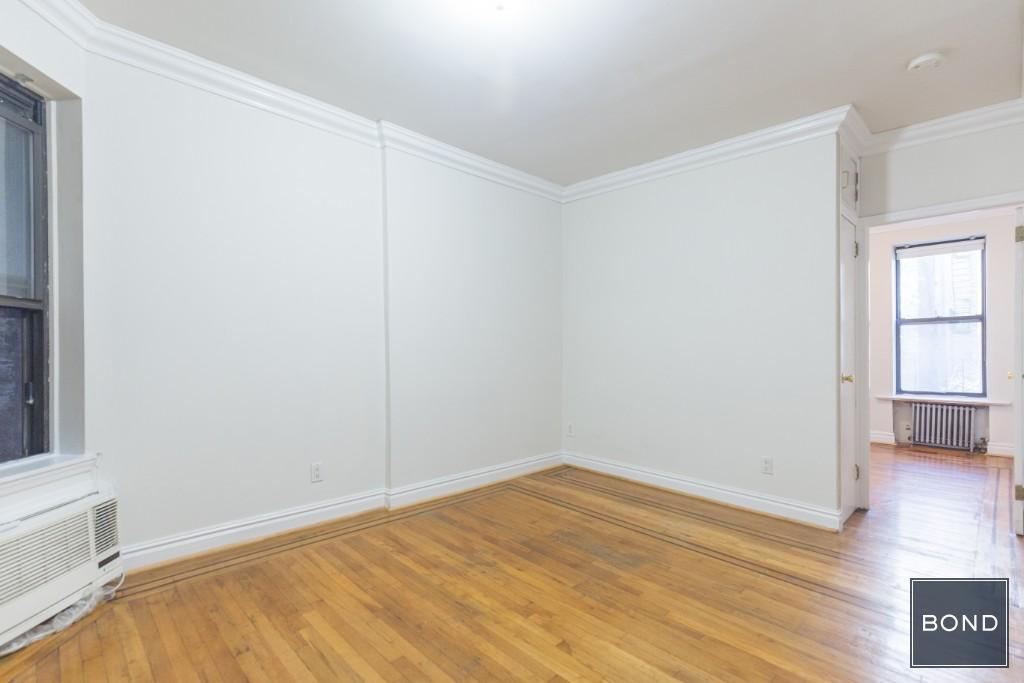 213 East 84th Street - Photo 2