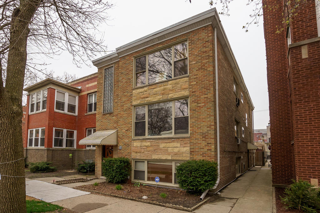 5140 North Leavitt Street - Photo 0