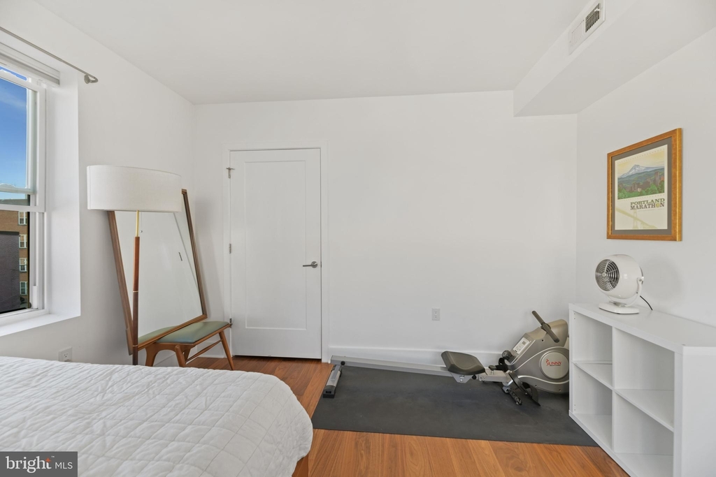 2331 15th Street Nw - Photo 6