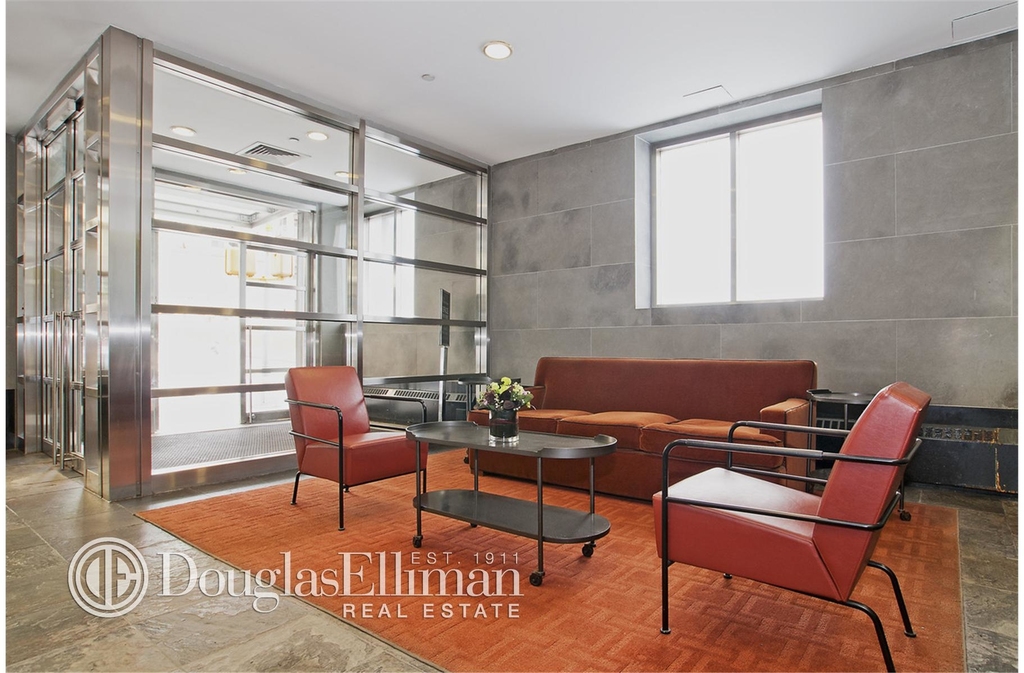 308 East 38th St - Photo 14